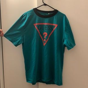 GUESS man’s T-shirt